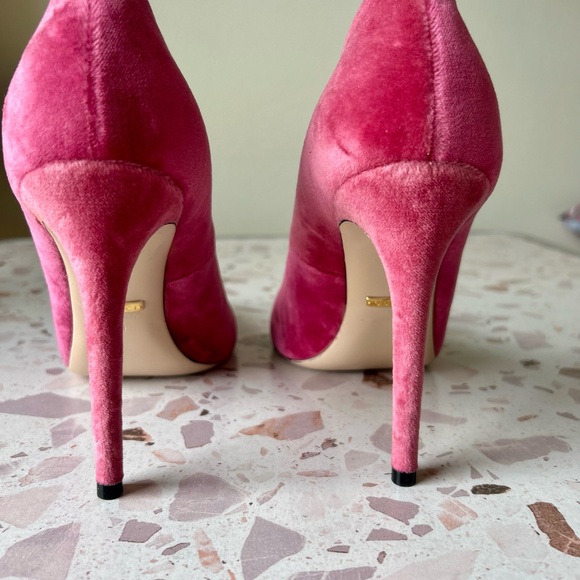 Gucci Pink Velvet Heels 474467  39  0 5 M - Picture 4 of 13